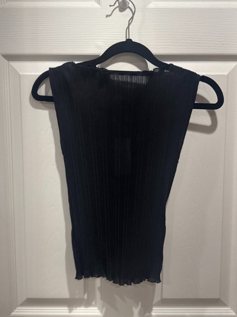 Abercrombie & Fitch Sheer Pleated Tank Top